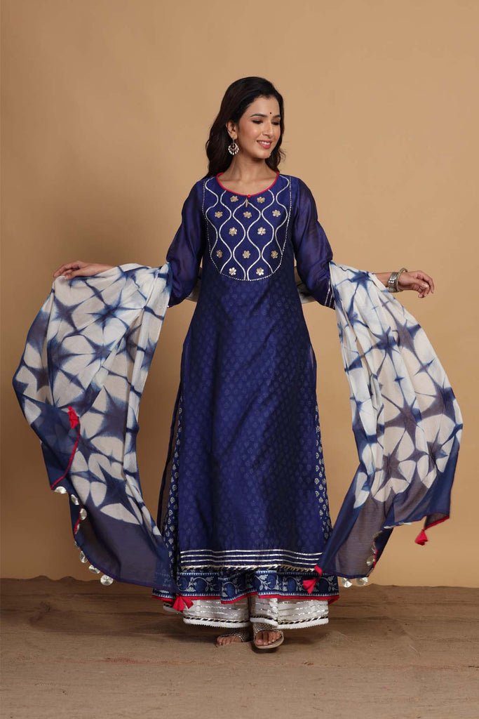 Blue tie and dye dupatta in chanderi fabric