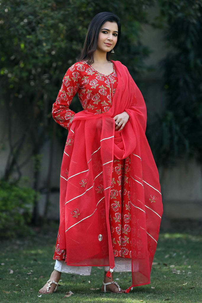 Red Kotadoriya Dupatta With Gota Work And Tassels