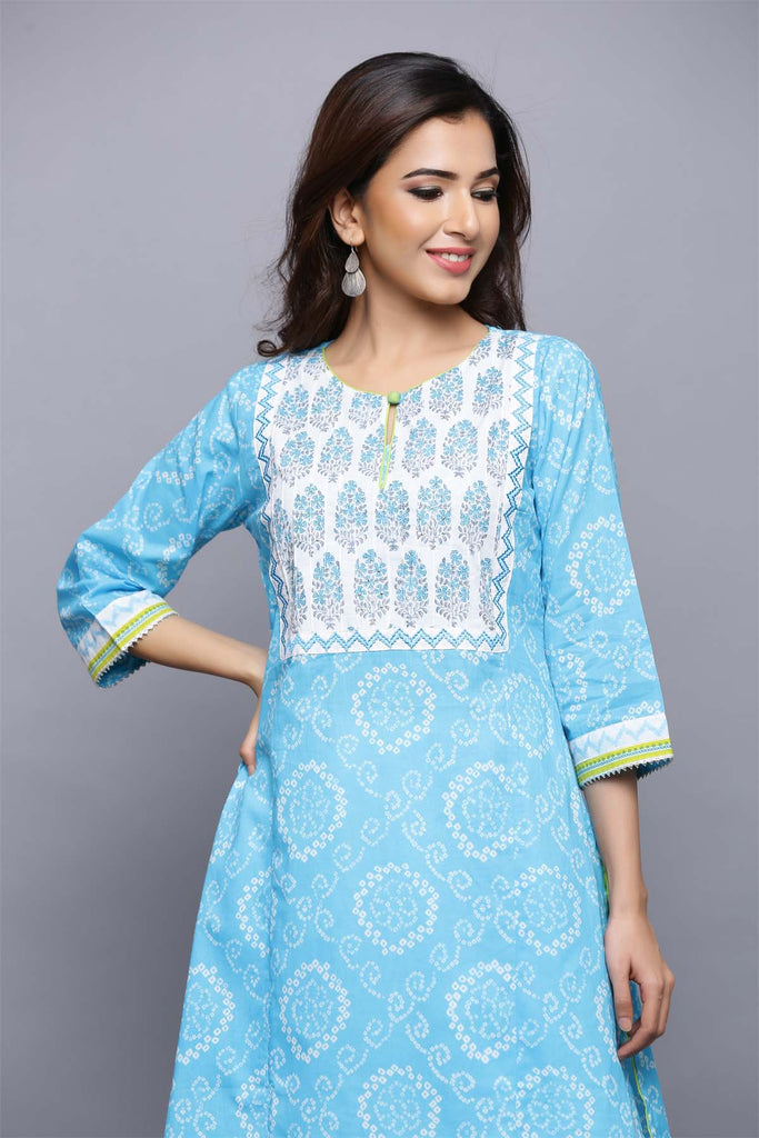 Long length A-Line kurta in Firozi bandhej print