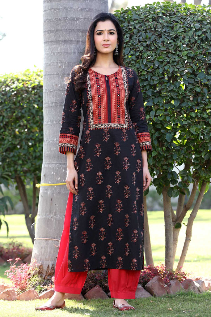 Straight fit kurta in black ajrakh print
