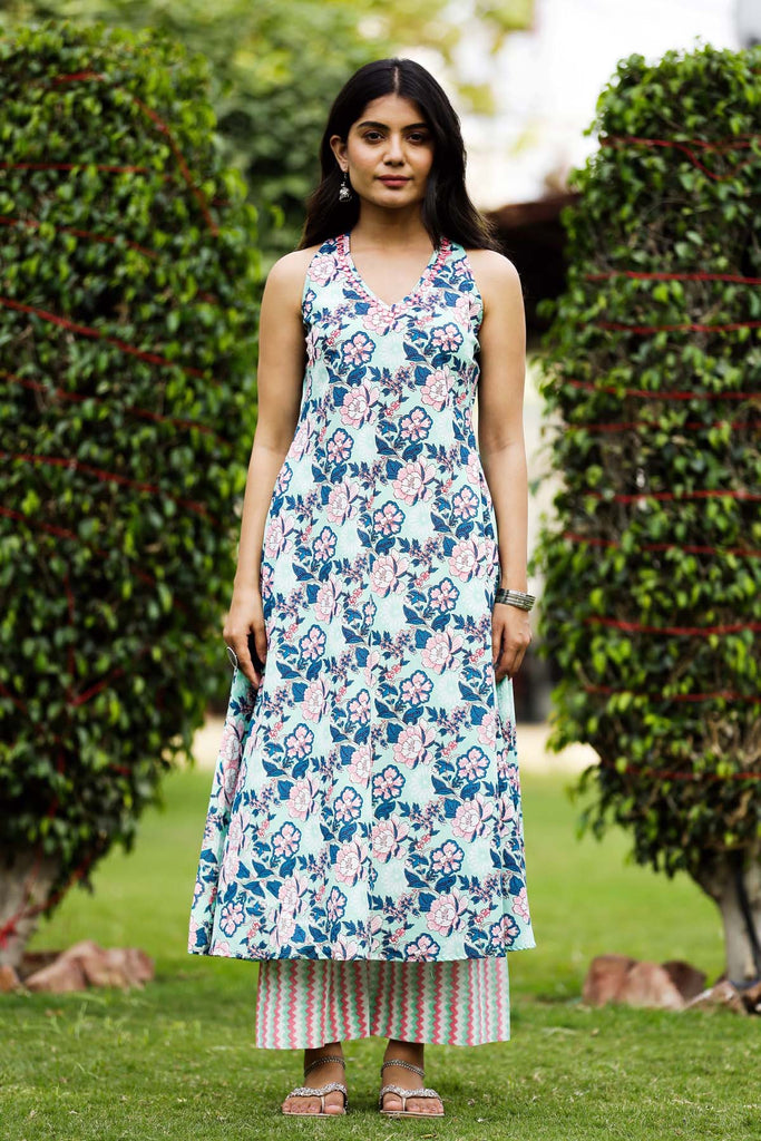Cotton Sleeveless ,Kalidaar kurta in mint green color