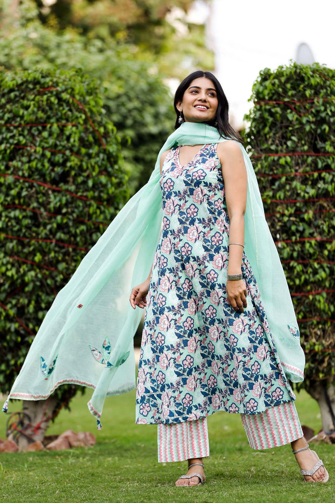 Cotton Sleeveless ,Kalidaar kurta in mint green color