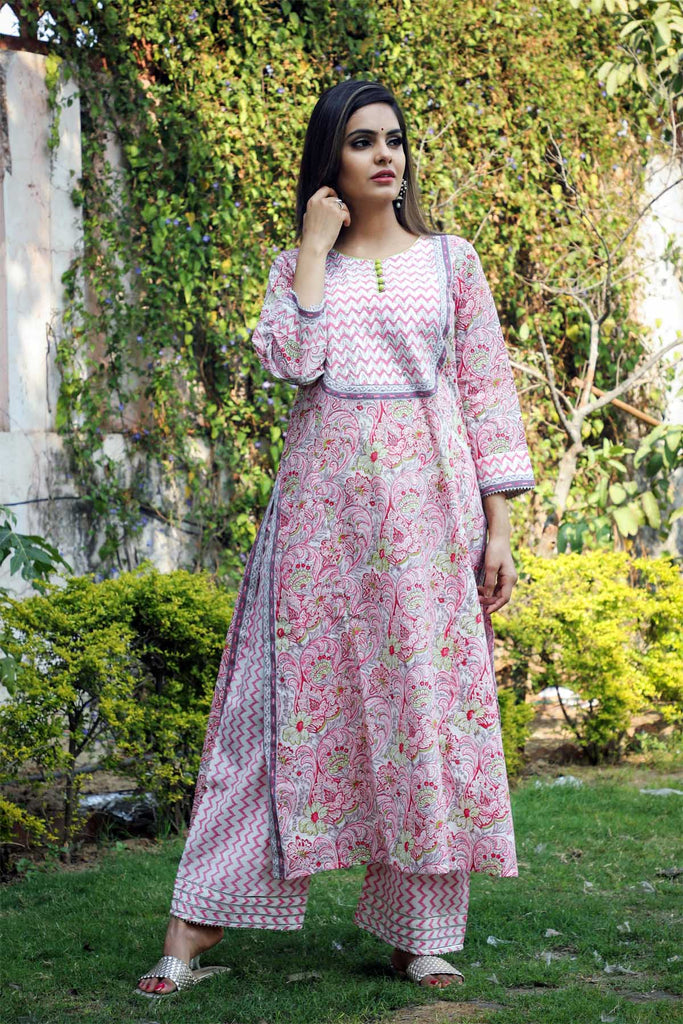 Kurta/Pant set in pink floral print