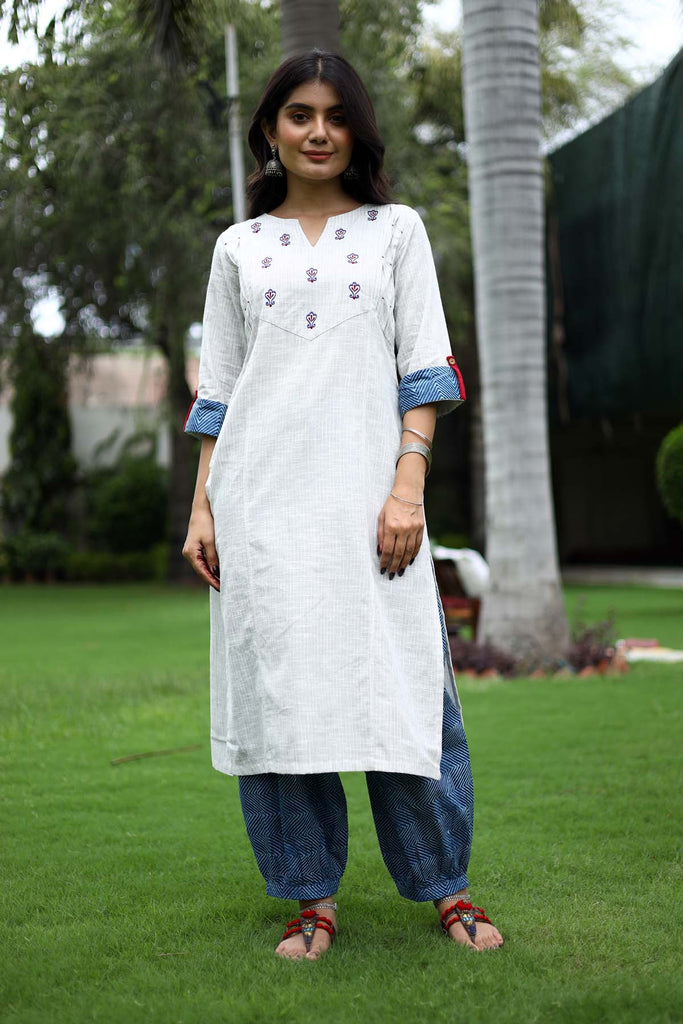 Kurta/Pant Set in Off-white color in handloom cotton