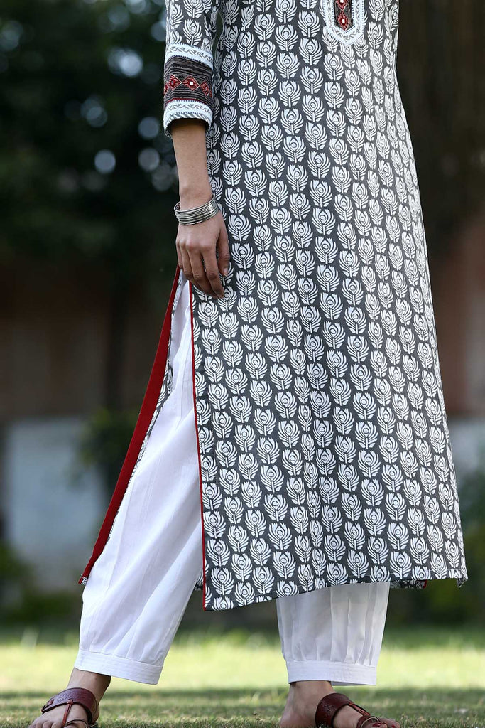 White Cotton Straight Pants With Elasticated Waist In Salwar Style