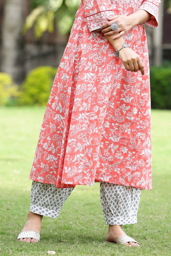 Printed Cotton Straight Pants With Elasticated Waist In Salwar Style