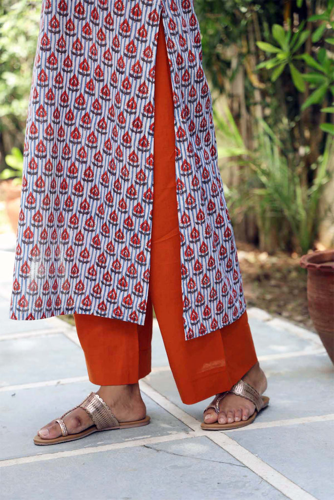 Cotton Straight Pants With Elasticated Waist In Deep orange Color